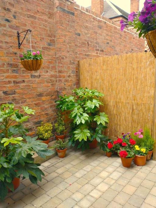 The Boutique York Garden Studio エクステリア 写真